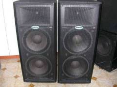 COPPIA DI CASSE BI-AMPLIFICATE DA 2000W 